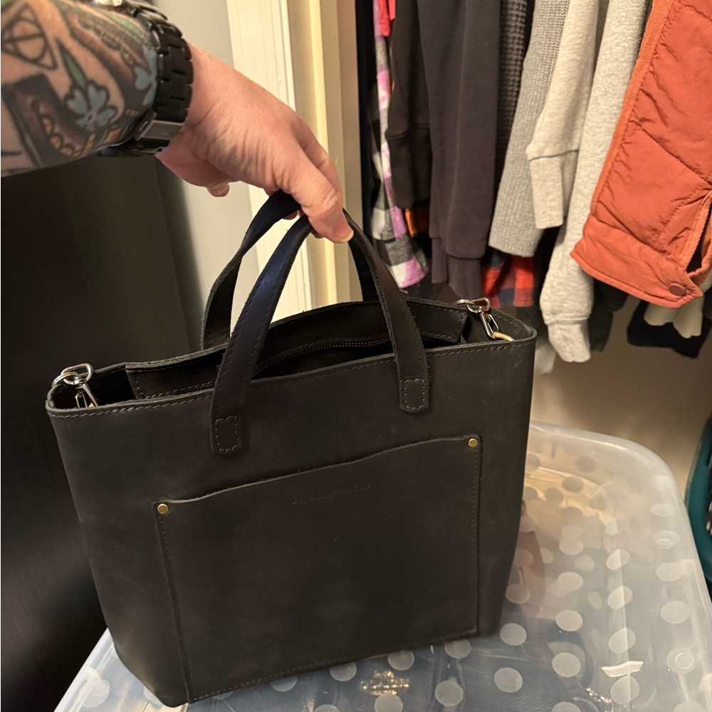 Portland Leather Medium Crossbody Bag